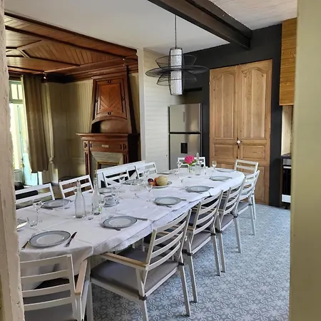 Le Pavillon De L'intemporelle De Bigorre Casa de Férias Bagnères-de-Bigorre