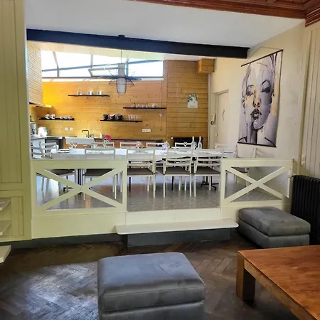 Holiday home Le Pavillon De L'intemporelle De Bigorre *