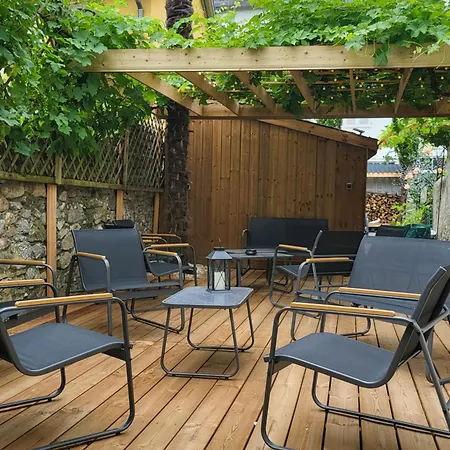 Casa de Férias Le Pavillon De L'intemporelle De Bigorre Bagnères-de-Bigorre